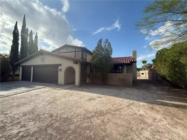 8605 Alfano CT, Las Vegas, NV 89117