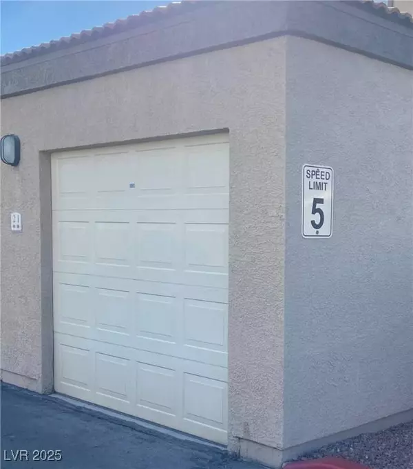 3360 Cactus Shadow ST #203, Las Vegas, NV 89129