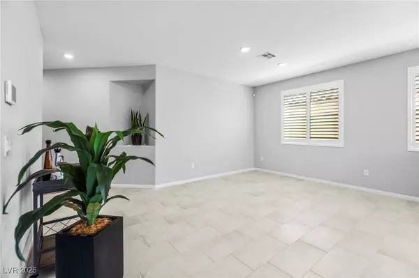 4211 Klarissa AVE, North Las Vegas, NV 89084