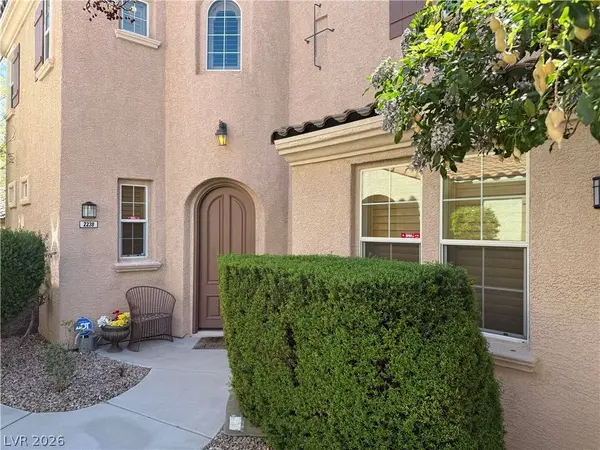 2238 Cast Pebble DR, Las Vegas, NV 89135