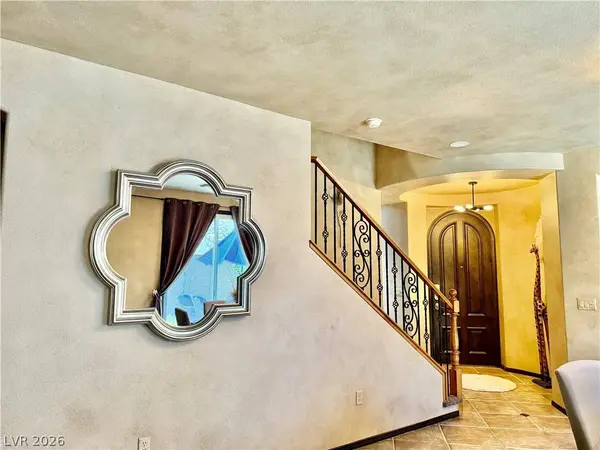 2238 Cast Pebble DR, Las Vegas, NV 89135
