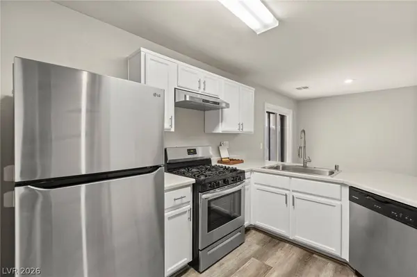 9929 Fragile Fields ST, Las Vegas, NV 89183