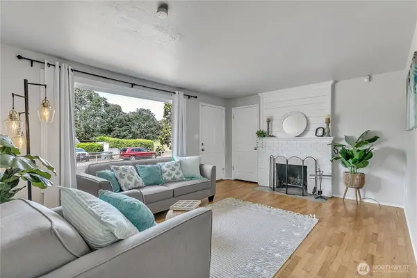 11515 Ainsworth AVE S, Tacoma, WA 98444