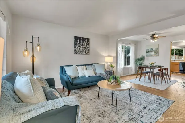 10825 211th Avenue Ct E, Bonney Lake, WA 98391