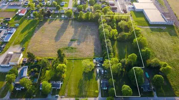 Fiant Street, Connersville, IN 47331