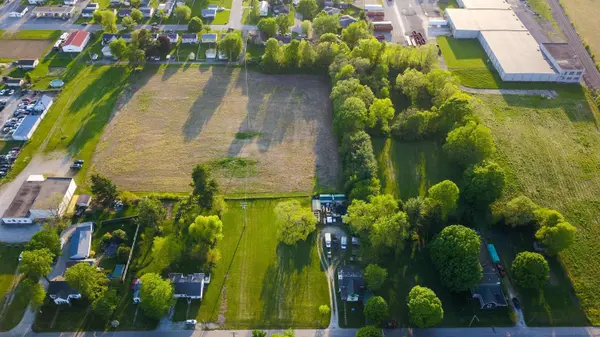 Fiant Street, Connersville, IN 47331