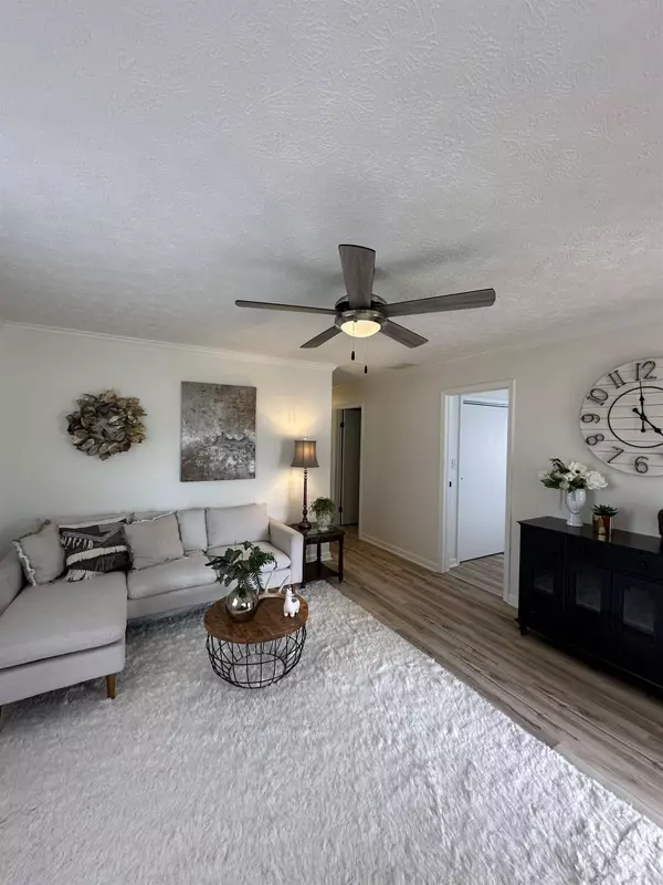 3227 Richmond Ave, Connersville, IN 47331