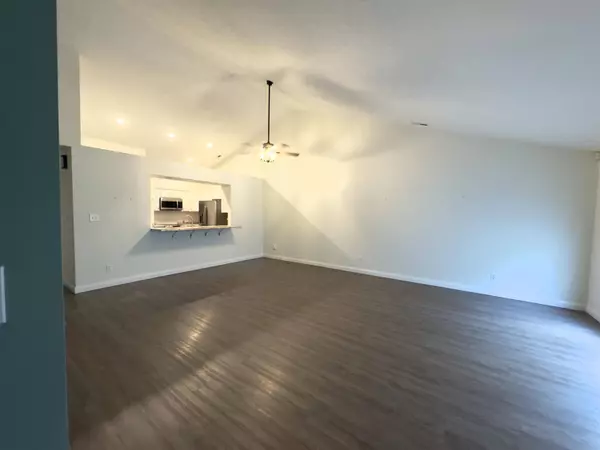 111 S Villa Dr, Connersville, IN 47331