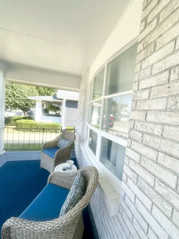 2422 Indiana Ave, Connersville, IN 47331