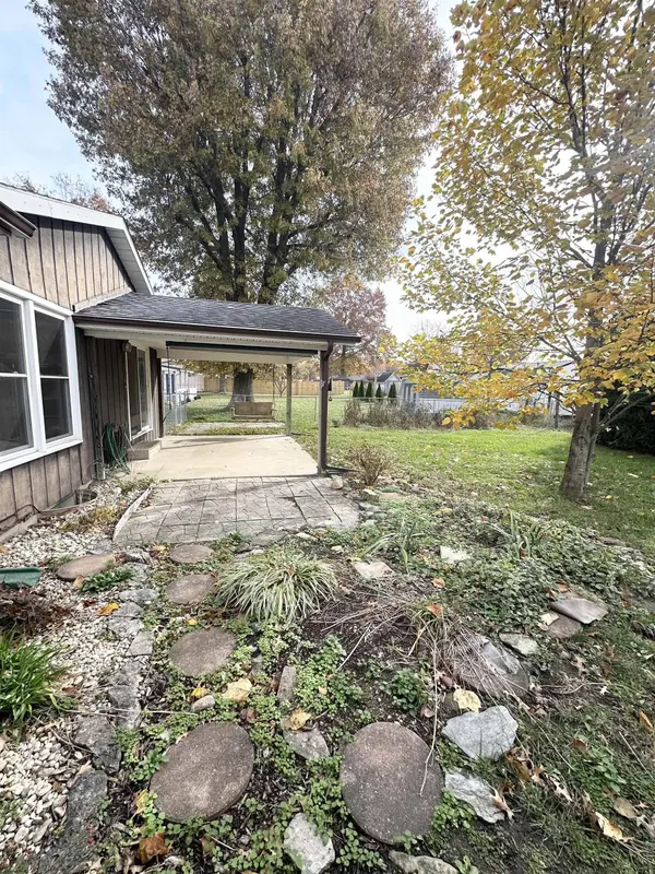 623 Old Orchard Ln, Connersville, IN 47331