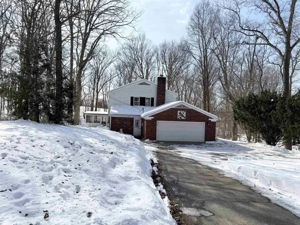 309 N Golf Manor, Connersville, IN 47331