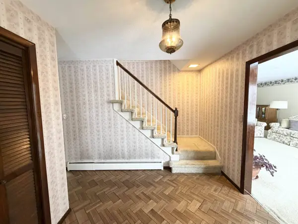 309 N Golf Manor, Connersville, IN 47331