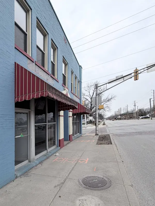 5501 E Washington St, Other, IN 46219