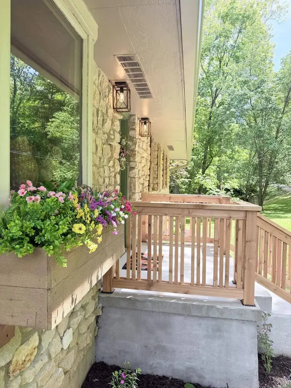 2306 E County Road 150 N, Connersville, IN 47331