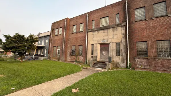 4650 Reisterstown Rd, Baltimore, MD 21215-6227