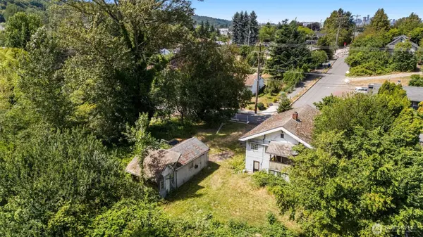 565 S Director, Seattle, WA 98108