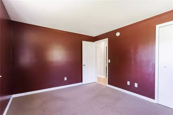 788 Lehigh Station RD, West Henrietta, NY 14586