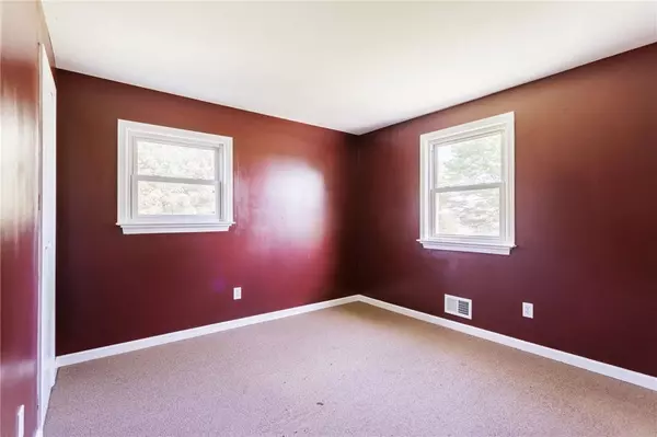 788 Lehigh Station RD, West Henrietta, NY 14586