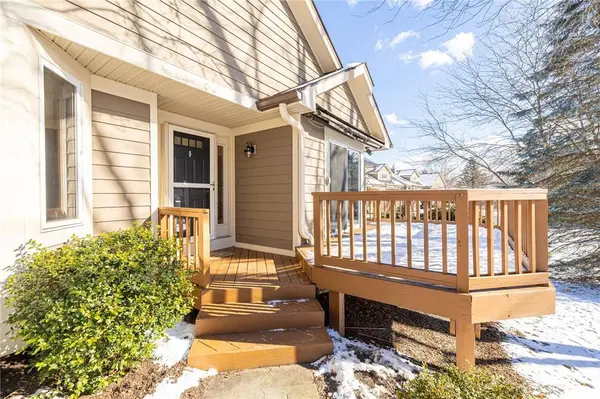 1063 Hillsboro Cove CIR, Webster, NY 14580