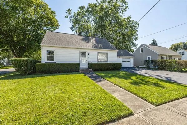 150 Crossfield RD, Rochester, NY 14609