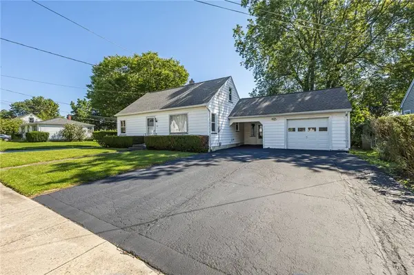 150 Crossfield RD, Rochester, NY 14609