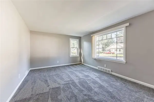 150 Crossfield RD, Rochester, NY 14609