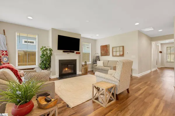 222 Durness Drive, Simpsonville, SC 29681