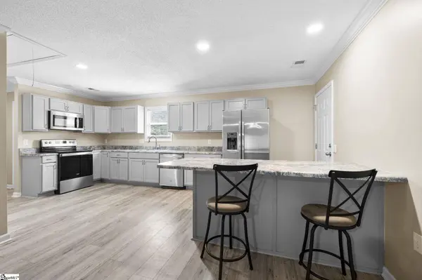 148 Bradley Drive, Wellford, SC 29385