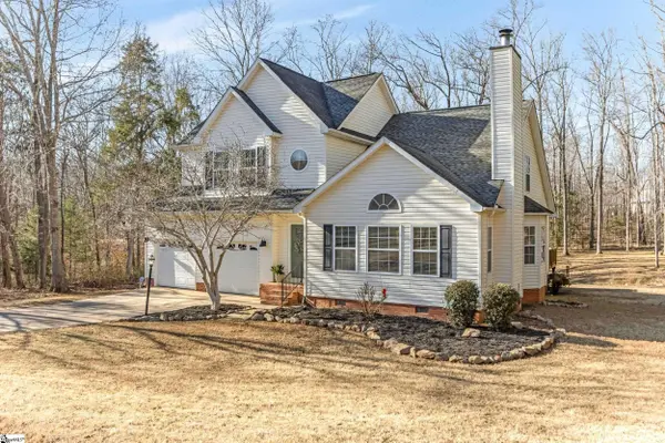 102 W Peninsula Drive, Laurens, SC 29360