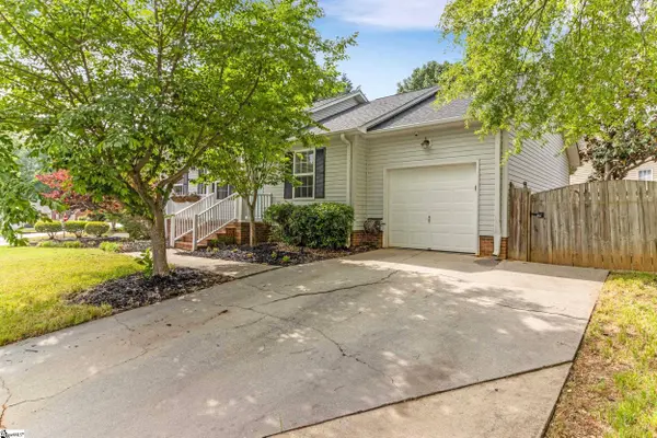 16 Colombard Court, Mauldin, SC 29662