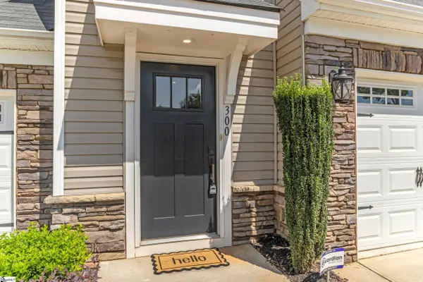 300 Huntingdale Place, Simpsonville, SC 29681