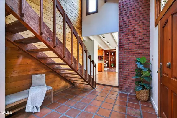 1162 Kingston LN, Ventura, CA 93001