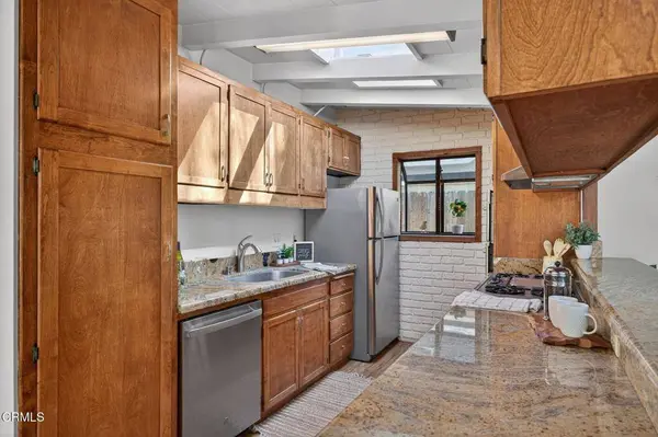 1162 Kingston LN, Ventura, CA 93001