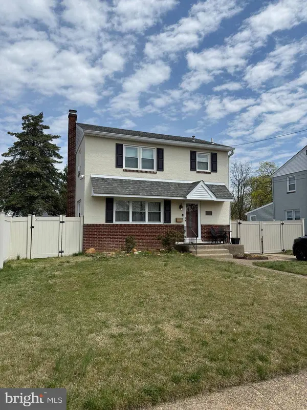 805 DELAWARE AVE, Riverside, NJ 08075