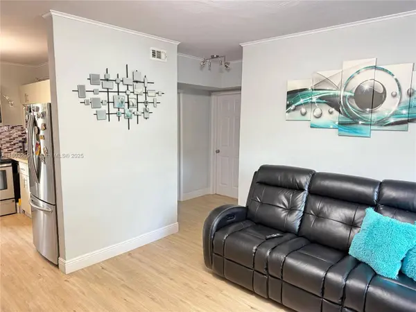 6309 Cleveland St, Hollywood, FL 33024