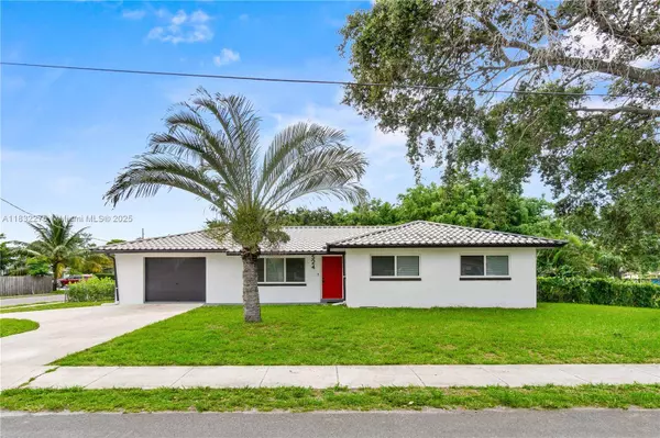 524 NW 7th Ct, Boynton Beach, FL 33426