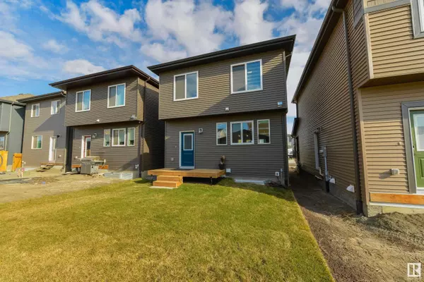 15 EDGEFIELD WY, St. Albert, AB T8N 7Z9