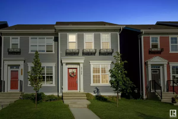 2126 MAPLE RD NW, Edmonton, AB T6T 2L6