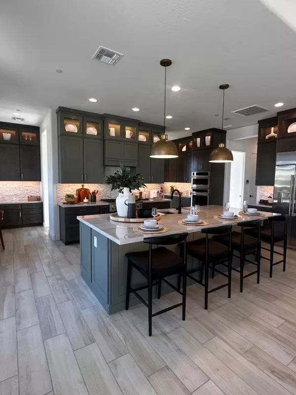 Discover David Weekly Homes in Legado, Queen Creek: Community Models, and Builder Excellence