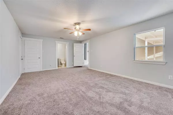 410 Poindexter Avenue, Cleburne, TX 76033