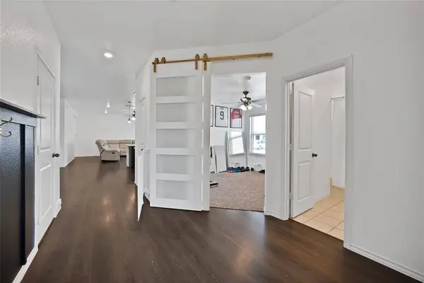 1017 Whispering Oak Drive, Royse City, TX 75189