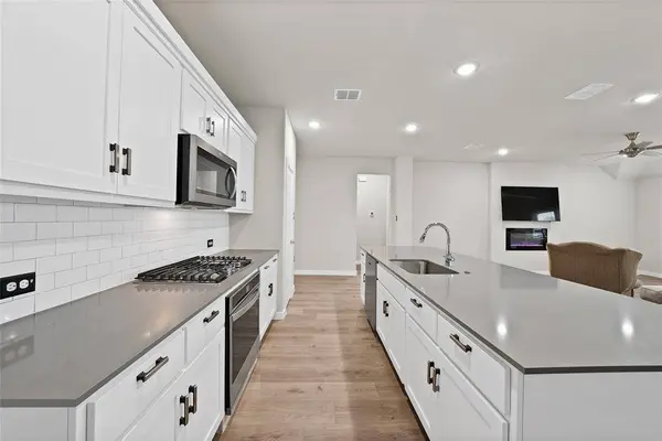 7345 Mistflower Meadows, Grand Prairie, TX 76084