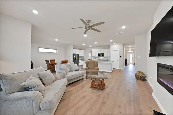 7345 Mistflower Meadows, Grand Prairie, TX 76084