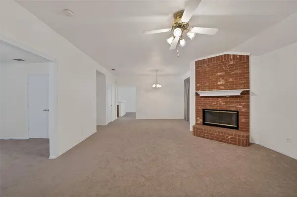 2840 Saint Johns Avenue, Lancaster, TX 75146