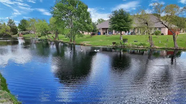 501 S Old Betsy Road #7, Keene, TX 76059