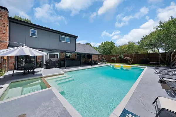 1601 Oak Meadow Drive, Irving, TX 75061