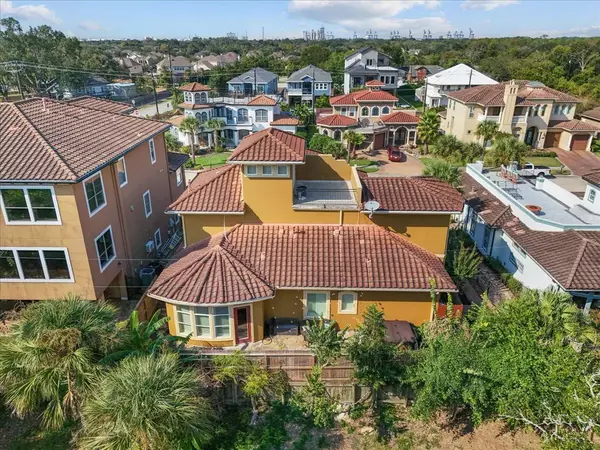 541 Villa DR, Seabrook, TX 77586