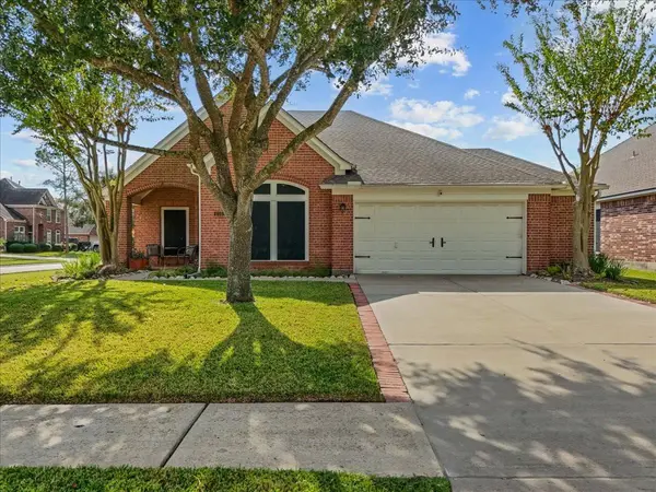 250 Farnworth CIR, League City, TX 77573
