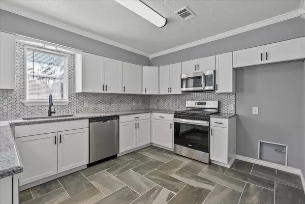 2809 Fairfield AVE, Texas City, TX 77590