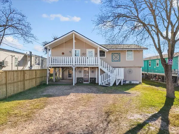 711 10th ST, Dickinson, TX 77539